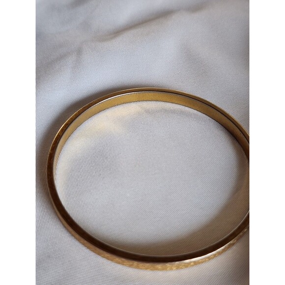 Vintage Classic MONET Signed Gold Tone Brushed Textured Bangle Bracelet - Picture 5 of 7